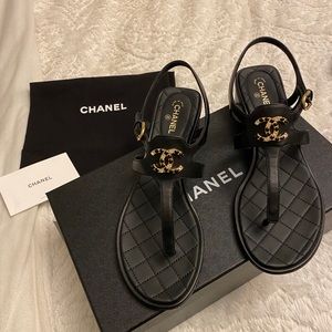 🩸SOLD 🩸Chanel sandals